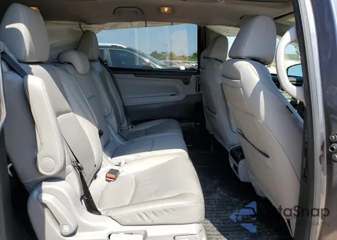 2019 Honda Odyssey Exl z USA, uszkodzony, nr VIN 5FNRL6H74KB090180